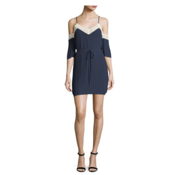 NWT Free Generation Pleated Cold Should Dress - Picture 3 of 4